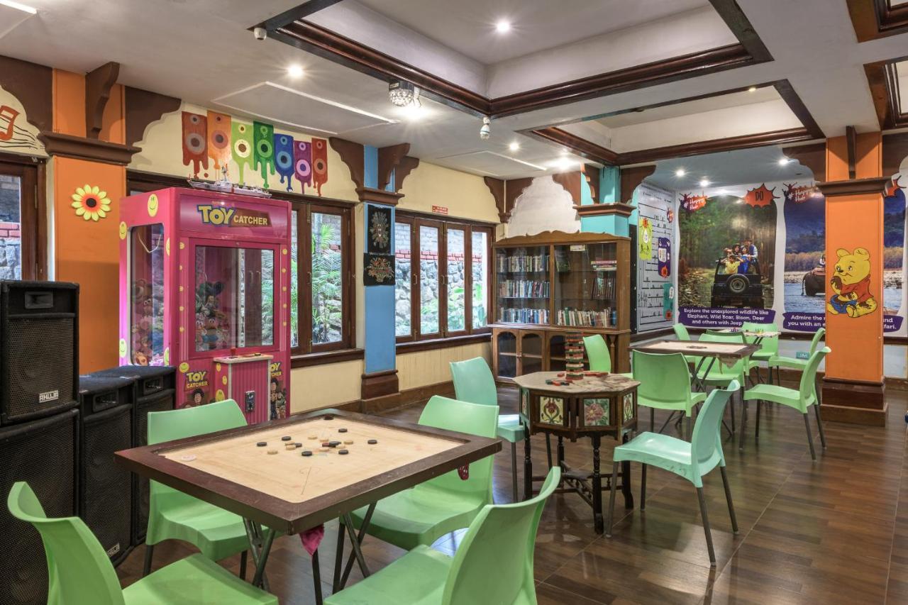Club Mahindra Thekkady Hotel Bagian luar foto