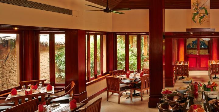Club Mahindra Thekkady Hotel Bagian luar foto