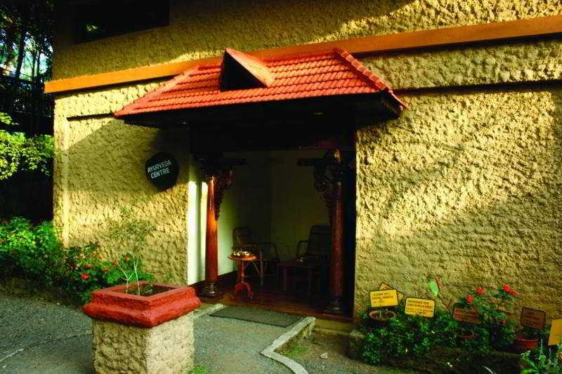 Club Mahindra Thekkady Hotel Bagian luar foto